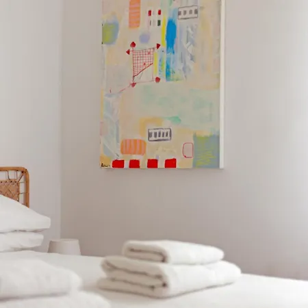 Seaview Comfy Flat In - Walk To דירה