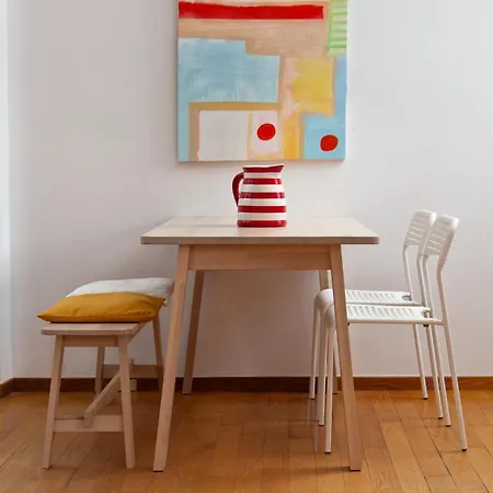 Seaview Comfy Flat In - Walk To