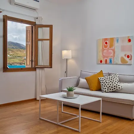 Seaview Comfy Flat In - Walk To *